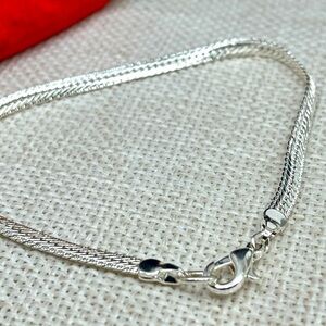 Vintage Silver-Tone Snake Chain Bracelet – 8.25"